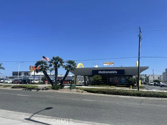 Lots of fast-food places and fine dining