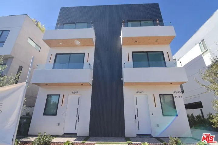 4543 Tujunga Avenue, North Hollywood, California 91602