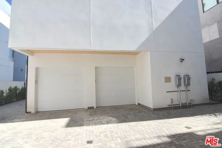 4543 Tujunga Avenue, North Hollywood, California 91602