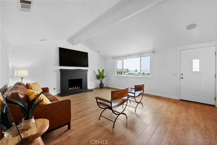 6710 London, Rancho Cucamonga, California 91701