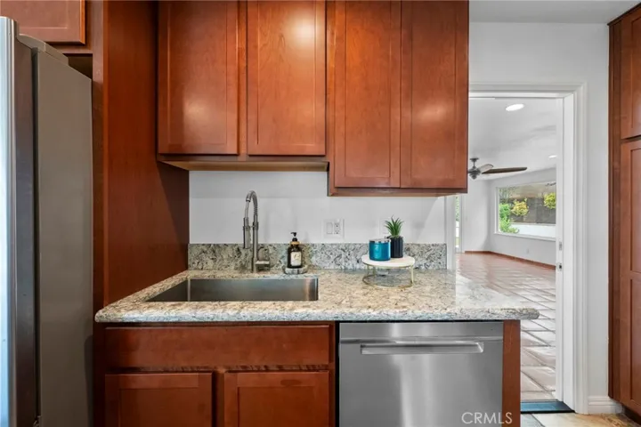 6710 London, Rancho Cucamonga, California 91701