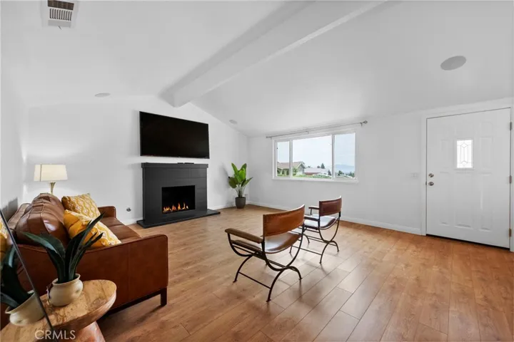 6710 London, Rancho Cucamonga, California 91701