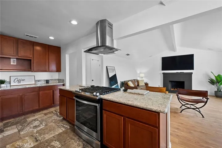 6710 London, Rancho Cucamonga, California 91701