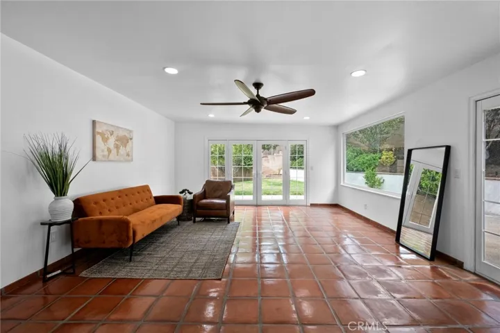 6710 London, Rancho Cucamonga, California 91701