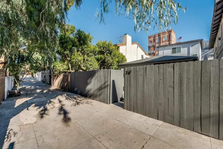 24 20th Avenue 12b, Venice, California 90291