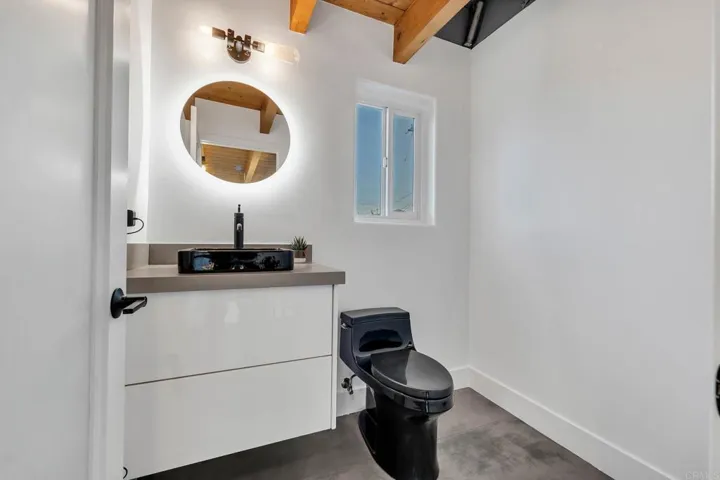 24 20th Avenue 12b, Venice, California 90291