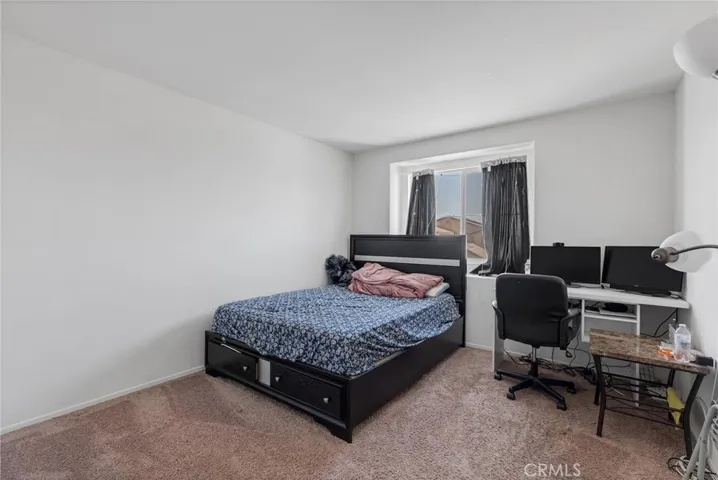 13050 Oakwood, Victorville, California 92392