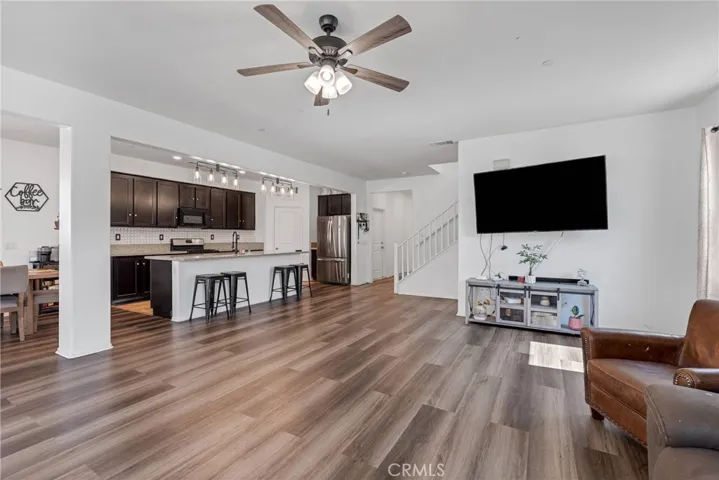 13050 Oakwood, Victorville, California 92392