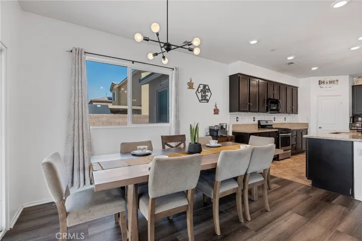 13050 Oakwood, Victorville, California 92392
