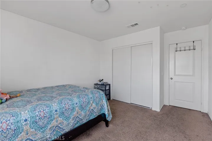 13050 Oakwood, Victorville, California 92392