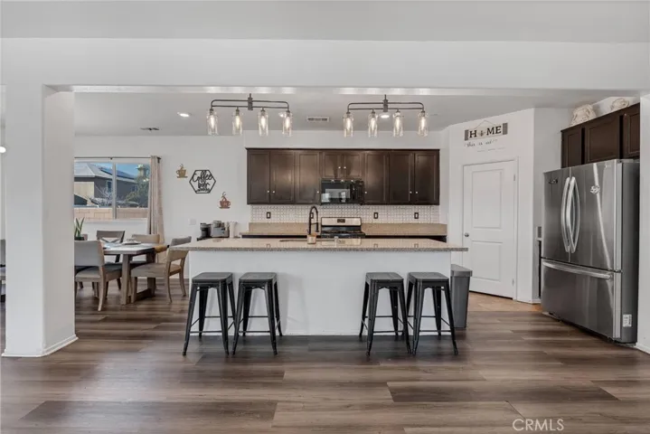 13050 Oakwood, Victorville, California 92392