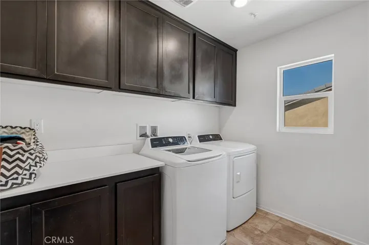 13050 Oakwood, Victorville, California 92392