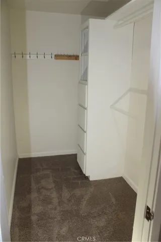 Walk in closet