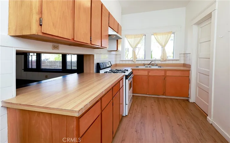 924 N Stoneman, Alhambra, California 91801