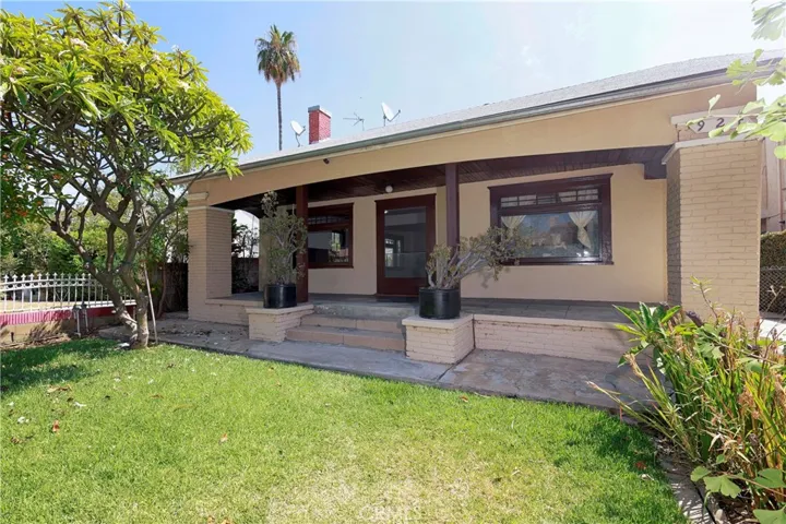 924 N Stoneman, Alhambra, California 91801