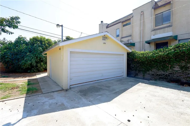 924 N Stoneman, Alhambra, California 91801