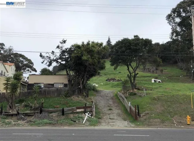 26660 Hayward Blvd, Hayward, California 94542