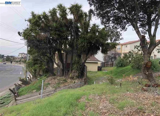 26660 Hayward Blvd, Hayward, California 94542