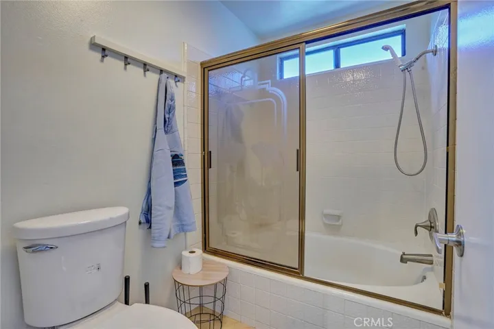 1409 Lakeside Lane, Huntington Beach, California 92648