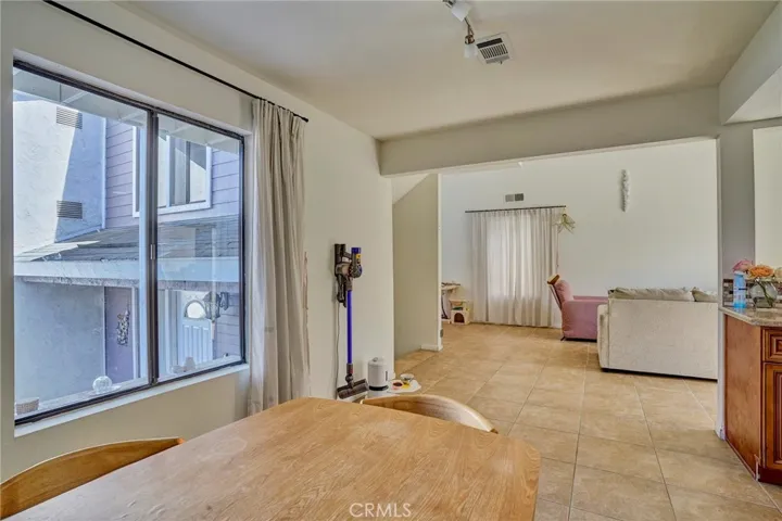 1409 Lakeside Lane, Huntington Beach, California 92648