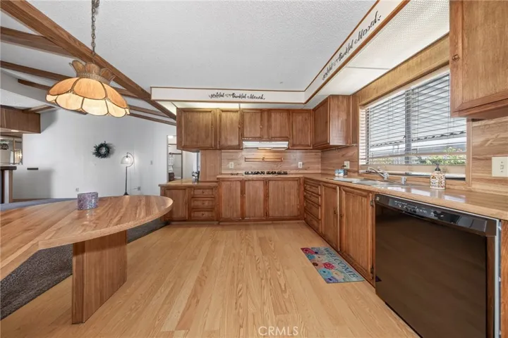 1300 W Menlo Avenue 138, Hemet, California 92543