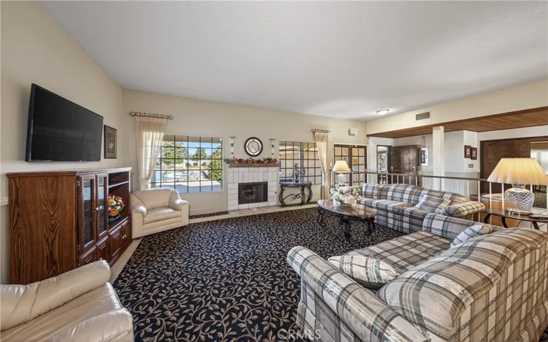 1300 W Menlo Avenue 138, Hemet, California 92543