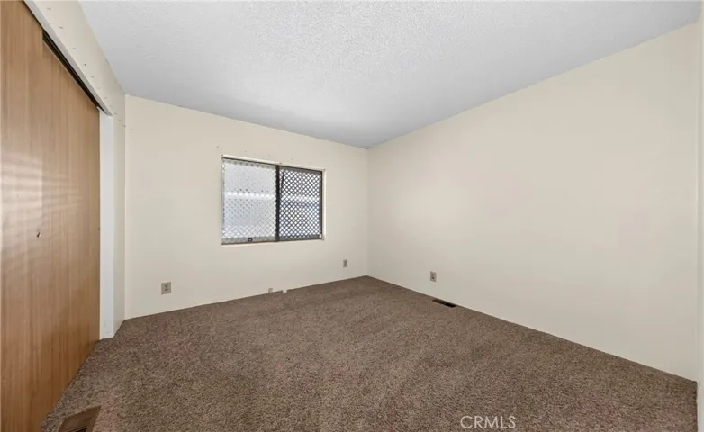 1300 W Menlo Avenue 138, Hemet, California 92543