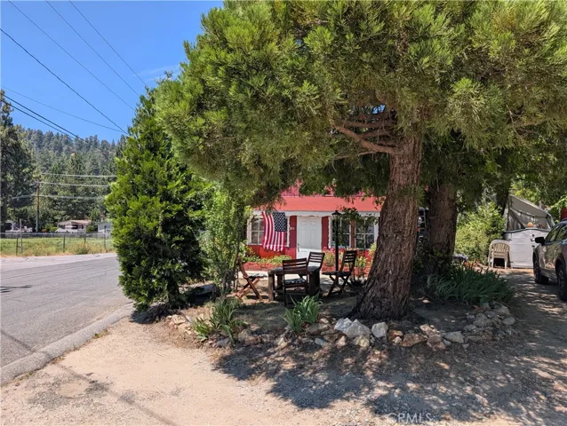 201 Spruce, Crestline, California 92325