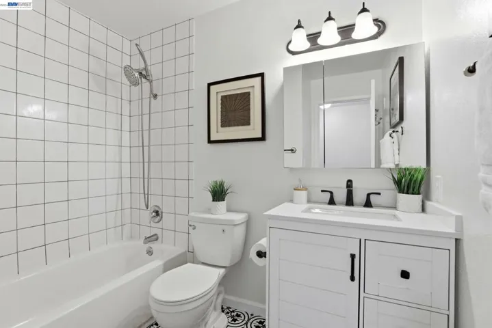 7319 Starward #44, Dublin, California 94568