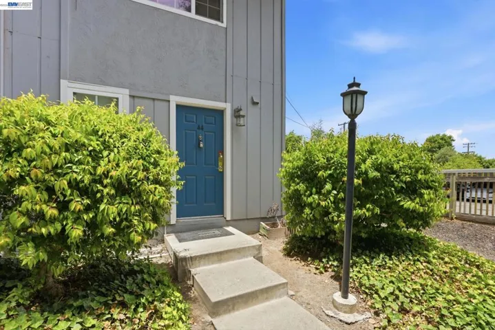 7319 Starward #44, Dublin, California 94568