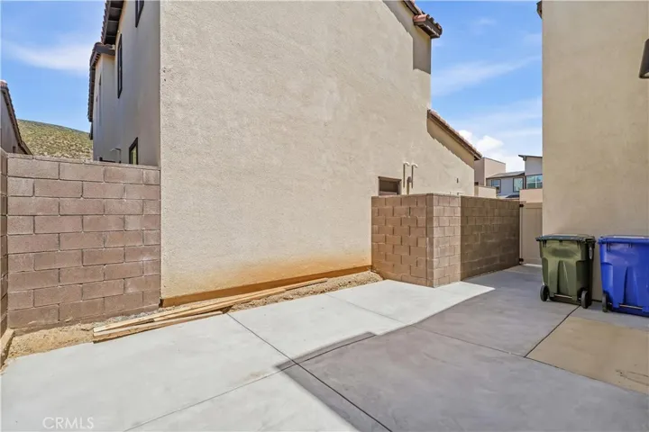 15964 Caterpillar, Fontana, California 92336