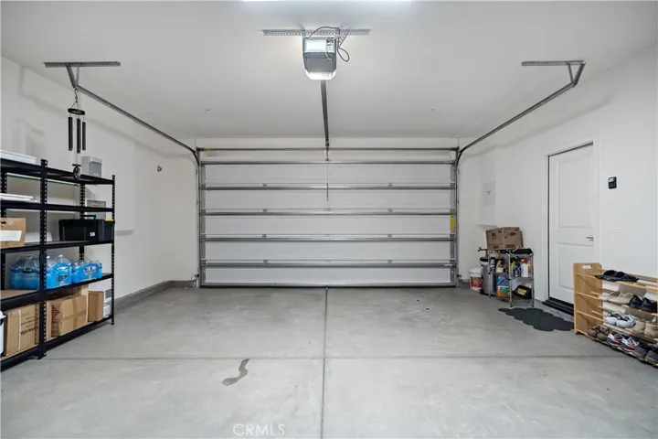 15964 Caterpillar, Fontana, California 92336