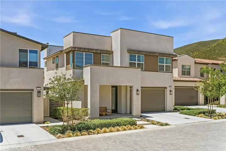 15964 Caterpillar, Fontana, California 92336