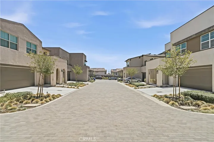 15964 Caterpillar, Fontana, California 92336