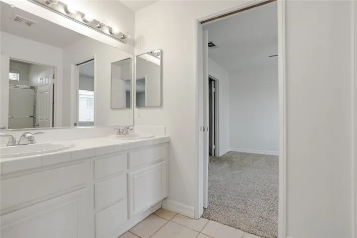 1605 Rivendel Drive, Corona, California 92883