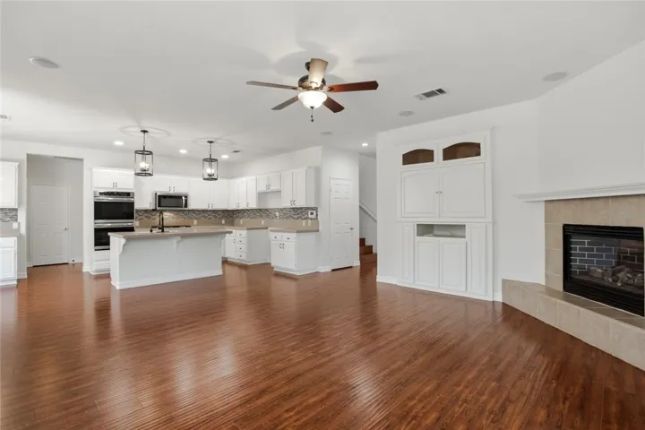 1605 Rivendel Drive, Corona, California 92883