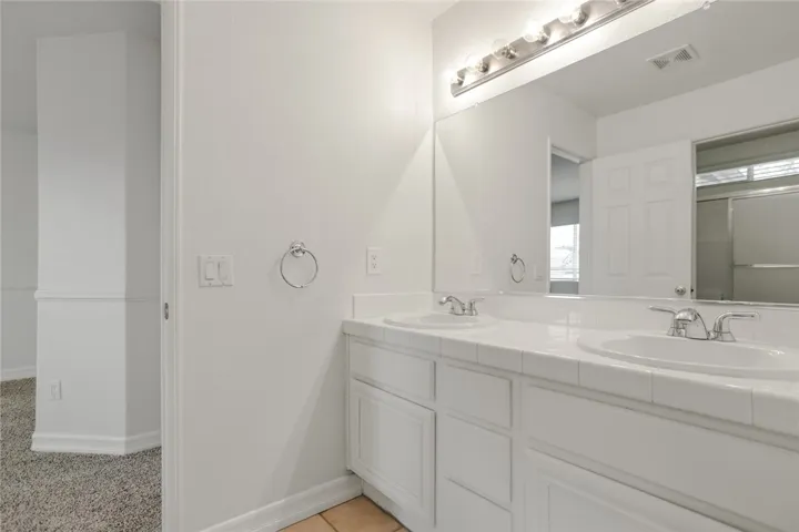 1605 Rivendel Drive, Corona, California 92883