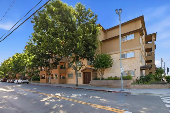 88 N Jackson Avenue 403, San Jose, California 95116