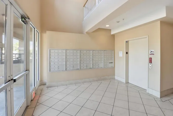 88 N Jackson Avenue 403, San Jose, California 95116