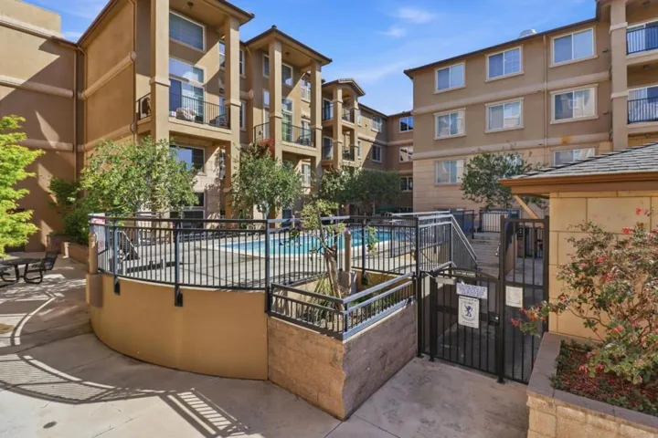 88 N Jackson Avenue 403, San Jose, California 95116