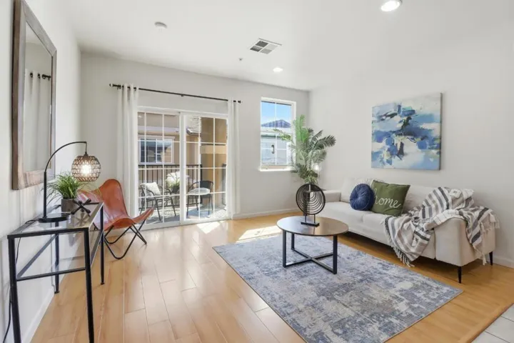 88 N Jackson Avenue 403, San Jose, California 95116