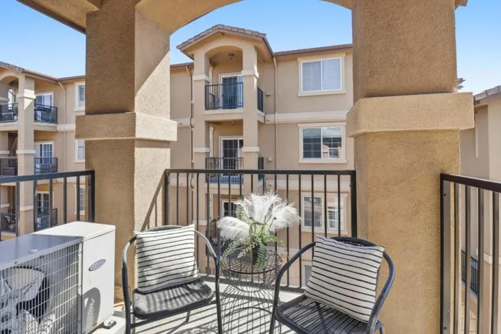 88 N Jackson Avenue 403, San Jose, California 95116