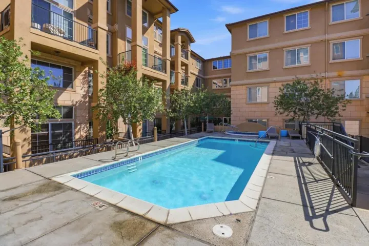 88 N Jackson Avenue 403, San Jose, California 95116