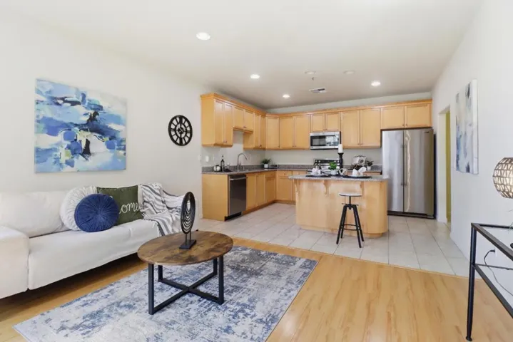 88 N Jackson Avenue 403, San Jose, California 95116