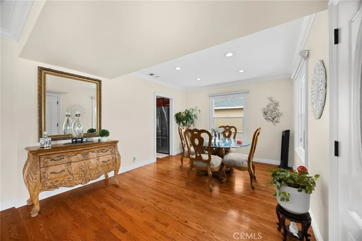 3926 Centralia, Lakewood, California 90712