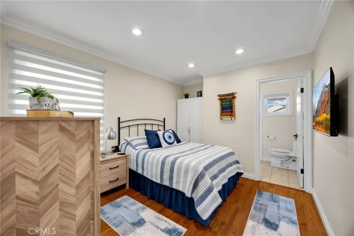 3926 Centralia, Lakewood, California 90712