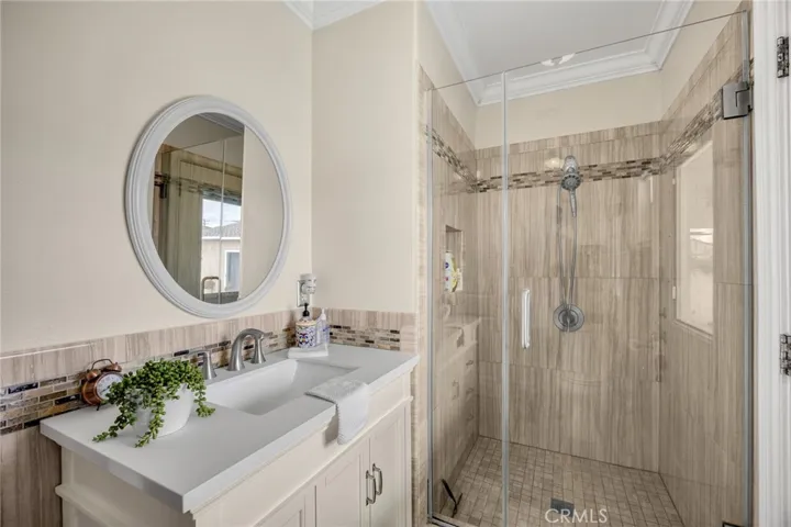 3926 Centralia, Lakewood, California 90712