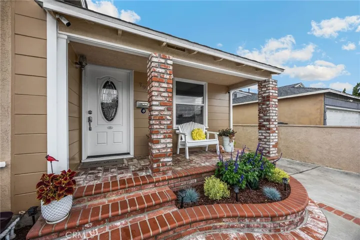 3926 Centralia, Lakewood, California 90712