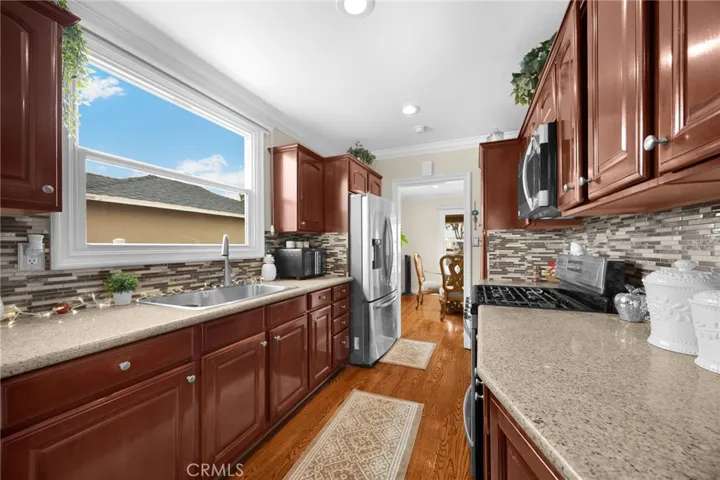 3926 Centralia, Lakewood, California 90712