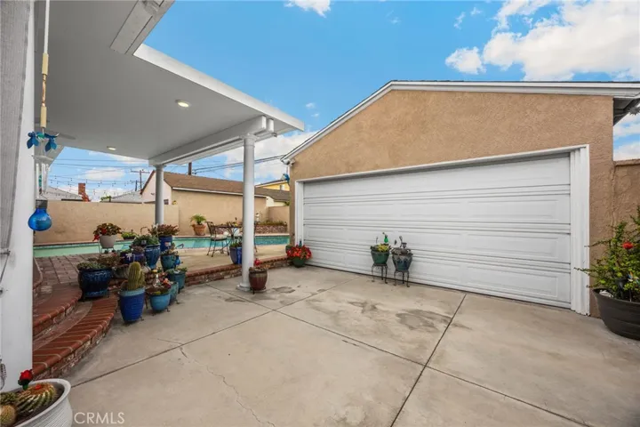3926 Centralia, Lakewood, California 90712